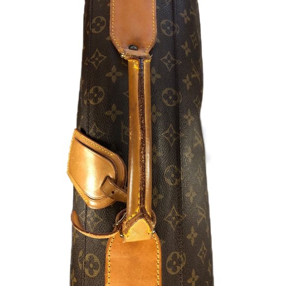 Luis Vuittion Garment Carrier FIRM PRICE - Picture 6 of 8